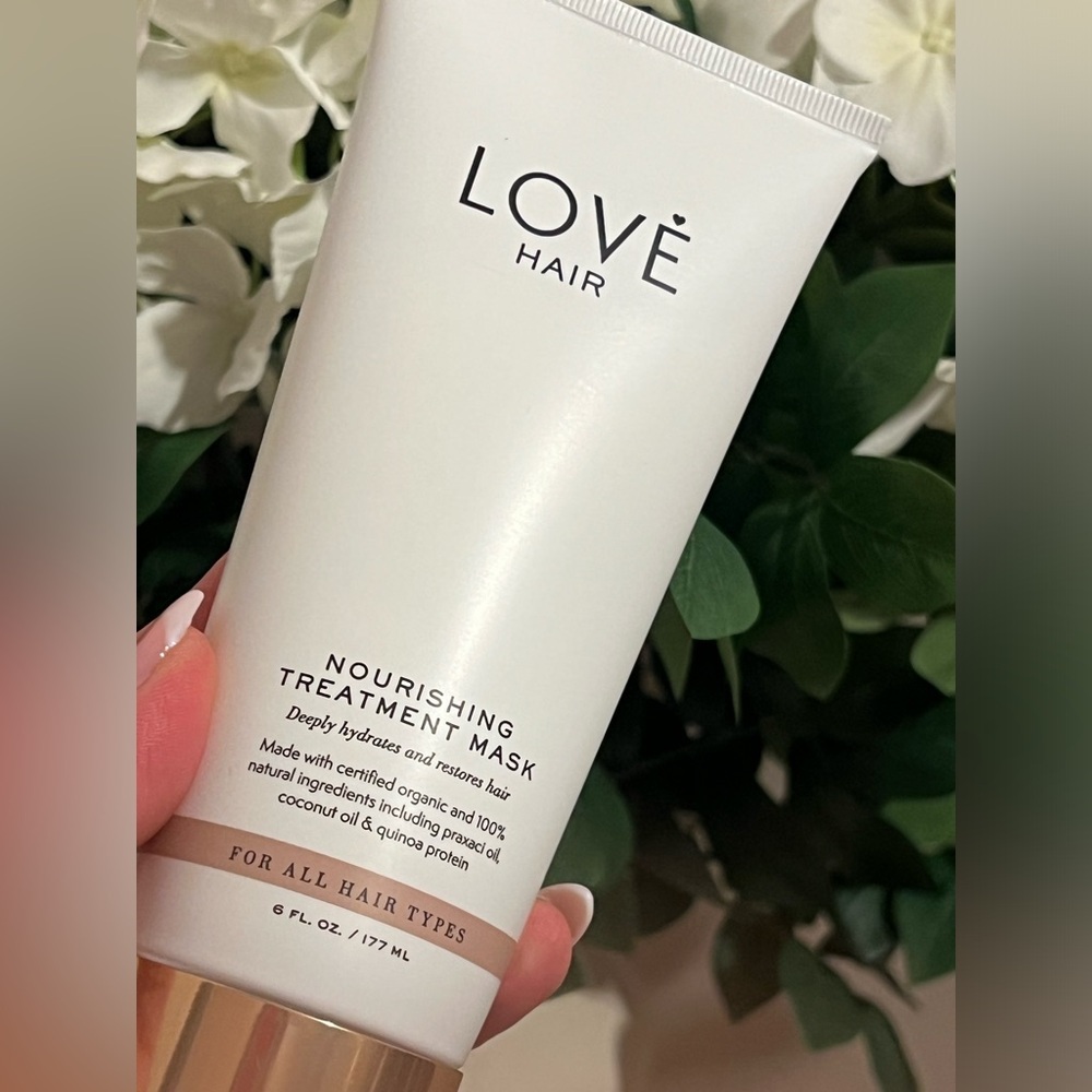 LOVE HAIR • NOURISHING TREATMENT MASK - Picture 2 of 4